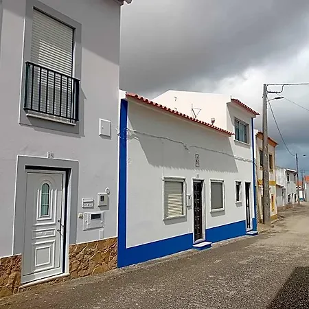 Hotel Near The Peniche - Casa Dos Avos 4*